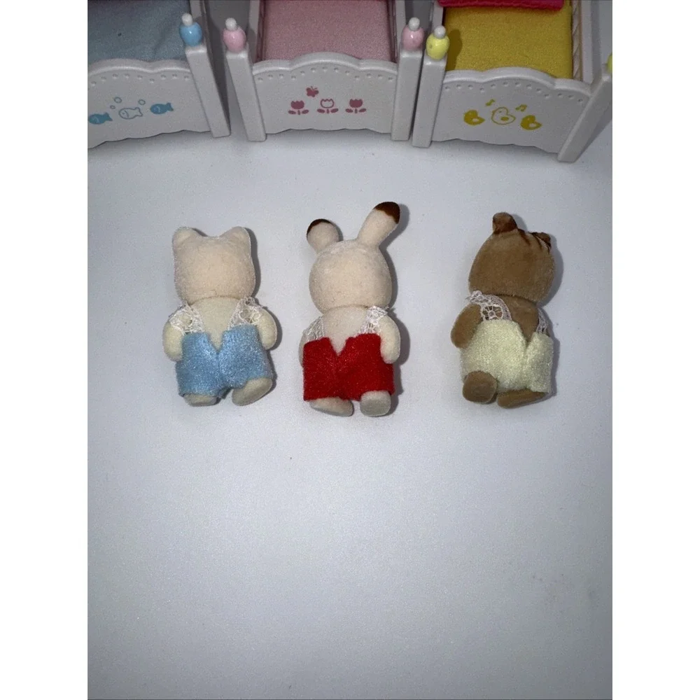 Sylvanian Families Calico Critters Lot Babies & Cribs Epoch Bunny Cat Squirrel